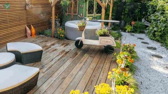 Accommodation at Cosy Garden Flat with Private 24 hr Use Hot Tub in york