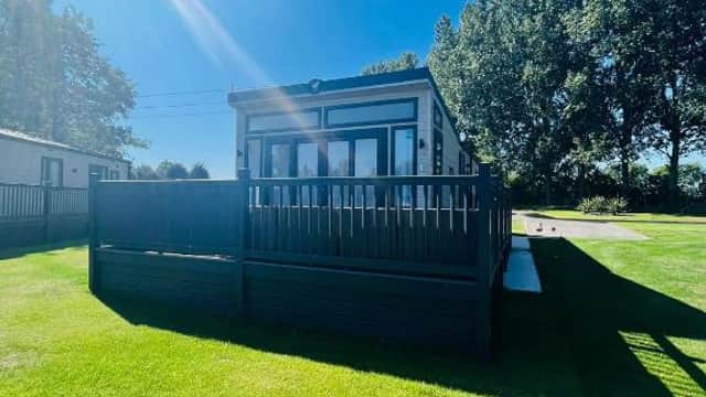 Accommodation at The Flamingo Lodge with Hot Tub in allerthorpe