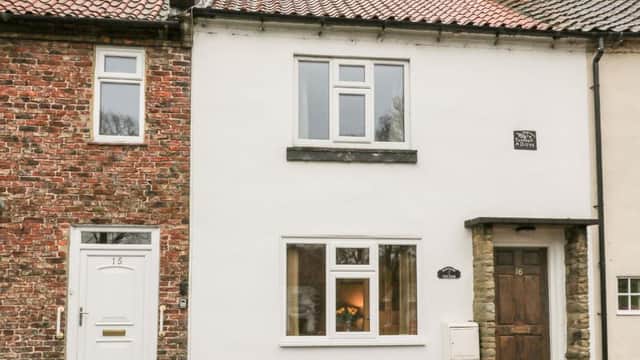 Accommodation at Barnaby Cottage in hutton rudby