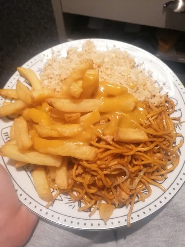 H K Chinese Takeaway