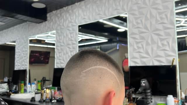 Alan's Barbers - Barbers in manor