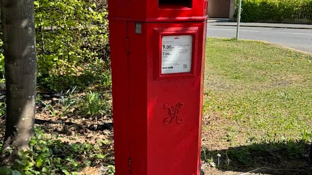 Post Box (Grade II) - Historic Site in ilkley