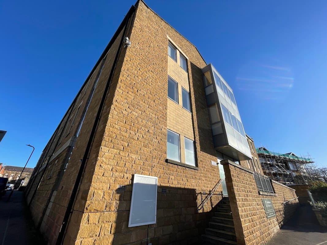Mowbray Square medical centre tel no