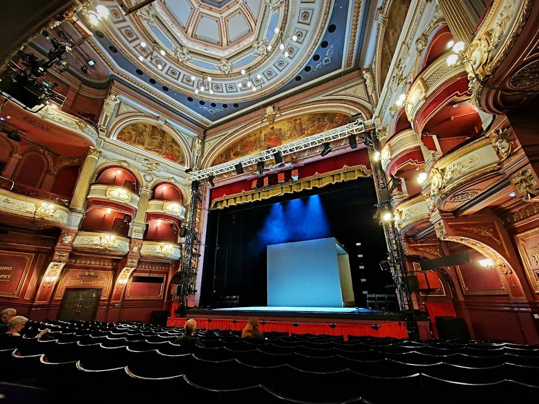 Alhambra Theatre, Bradford