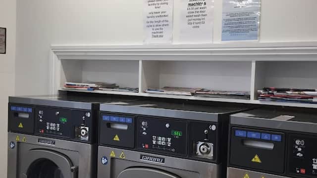 SL Laundries - Launderettes in whitby