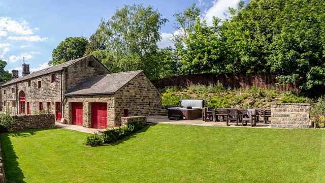 Accommodation at Unsliven Bridge Farm in bolsterstone ewden village