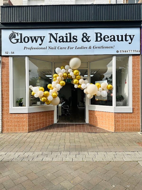 Glowy Nails & Beauty