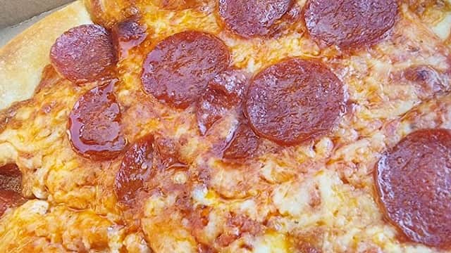 Majestic Pizzas - Takeaway in wath upon dearne