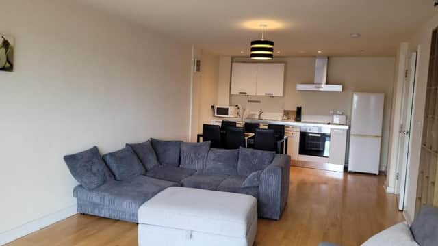 Accommodation at Spacious 2 bed 2 bath apartment with stunning city views in sheffield