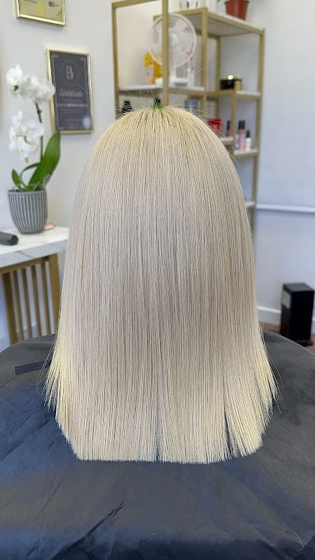 Lilia Hairstylist-Hairdresser