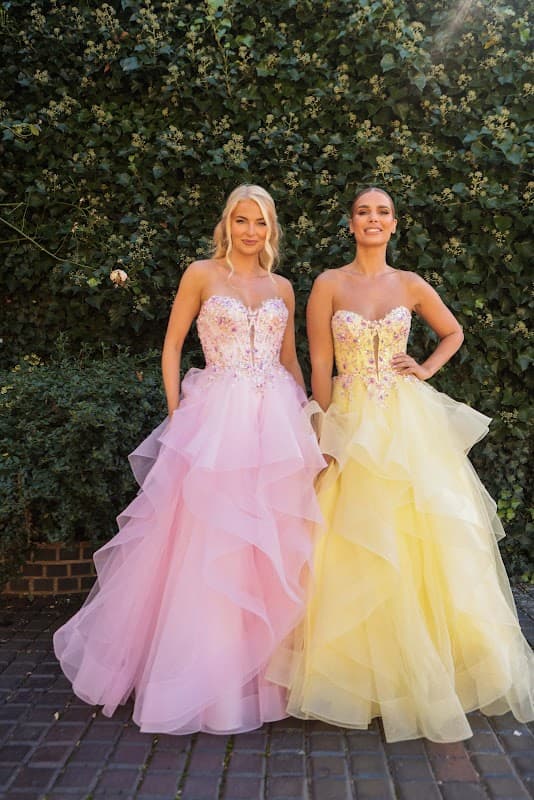 Vavavoom Prom Boutique