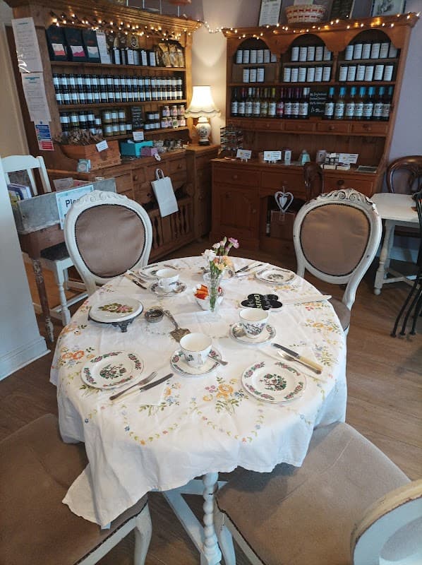Daisy-Mae's Vintage Tearoom