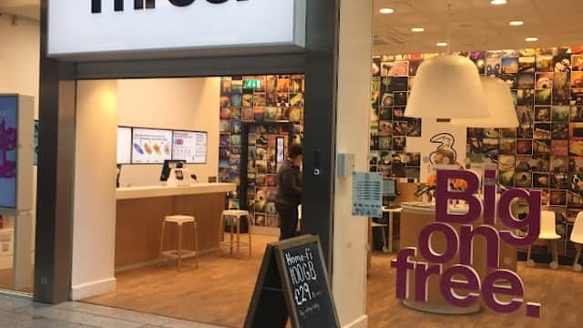 Three - Phone Shops in hull