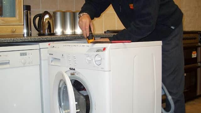VINES HOME APPLIANCES LTD - Appliance Shops in mirfield