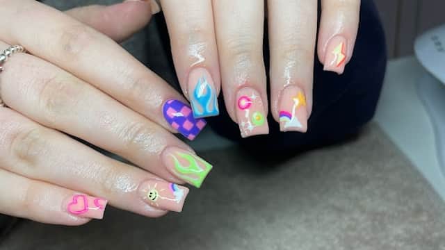 Velve Salon - Hair Salons in silsden