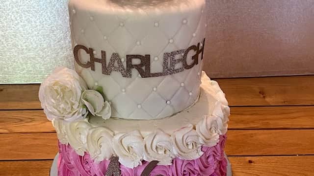 Jeanette's Sweet Creation's - Bakers in scarborough