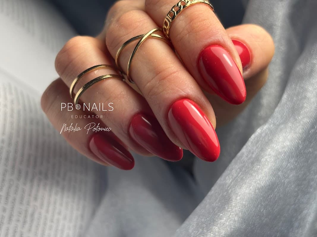 Natalia Potoniec Nail Educator