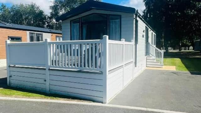 Accommodation at Teejay's Lodge with Hot Tub in allerthorpe