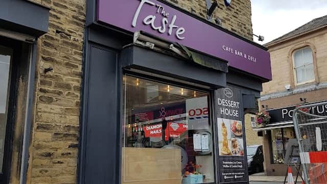 Cafe The Taste Cafe Bar in cleckheaton