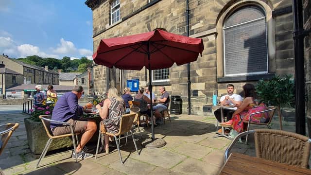 Cafe Beatties Deli & Coffee shop in holme valley