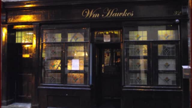 Pub WM Hawkes in hull