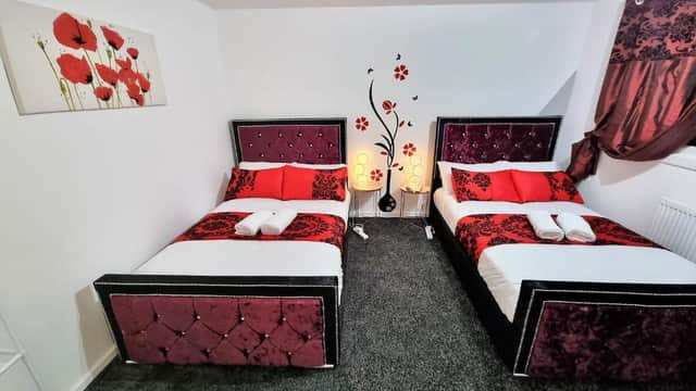 Accommodation at *10OR* Setup for your most relaxed & amazing stay + Free Parking + Free Fast WiFi * in leeds