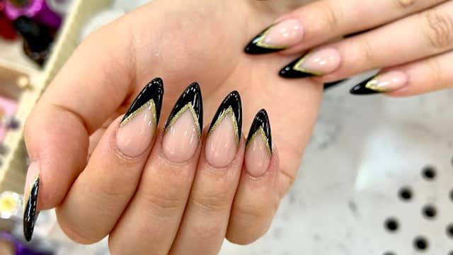 B nails and beauty - Nail Salons in barnsley