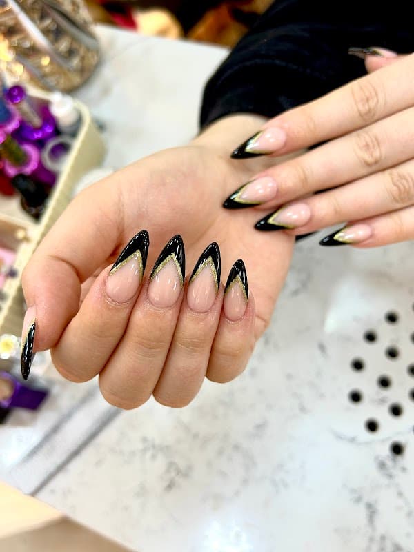 B nails and beauty