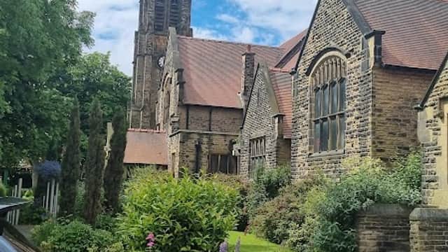 St Andrew's Roundhay United Reformed Church - Churches in moortown