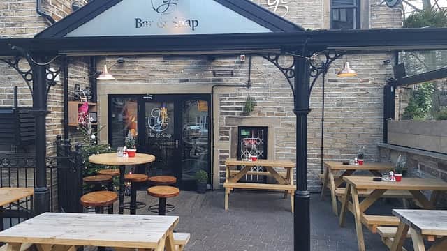 Food & drink at Y's bar & snap in holmfirth