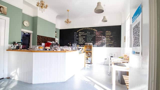 Cafe Liquid Jade in hull