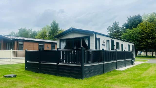 Country Cabin with Hot Tub, York, Yorkshire