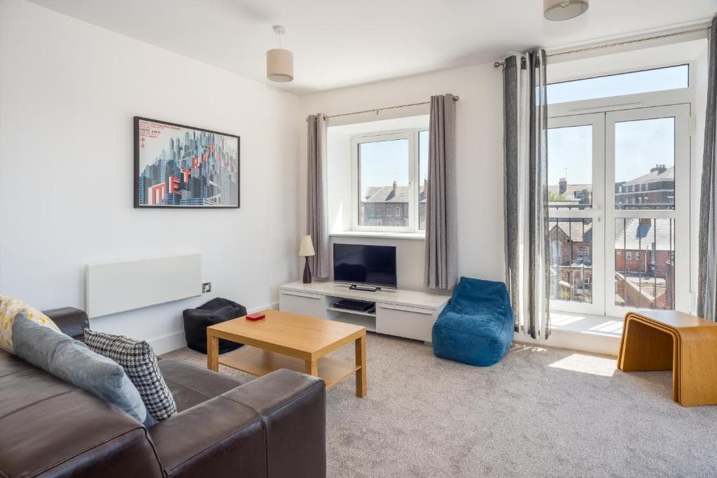 Entire 1 Bed - No. 45 - Free Parking - The Cosy Collection Ltd