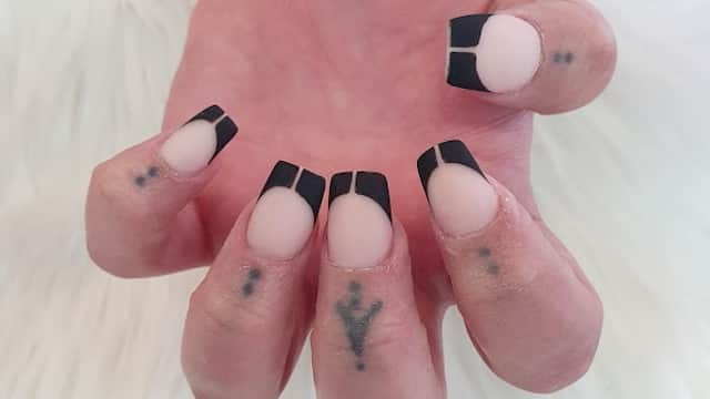 Lily's Nails - Nail Salons in hull