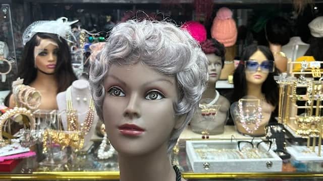 Creative Hands Hair Salon - Hair Salons in killingbeck