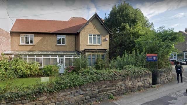 Accommodation at 5-Bedroom Villa Near Barnsley Park in barnsley