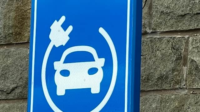 Community by Shell Recharge Charging Station - EV Charging in shipley