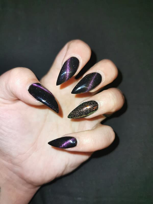 Lily Nail