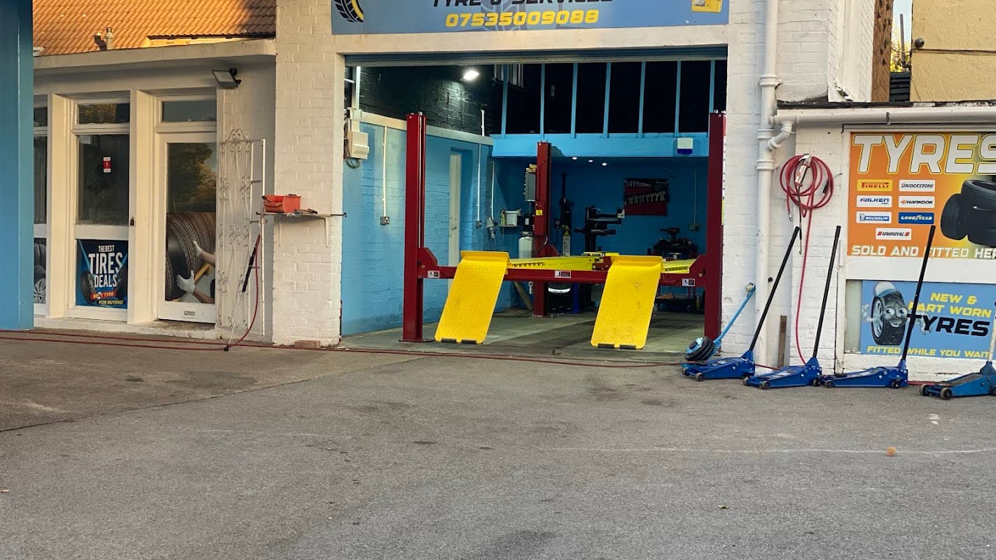 York pitstop Tyre and service