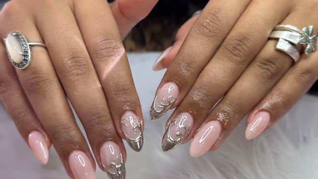 Hollywood Nail Bar - Nail Salons in neepsend