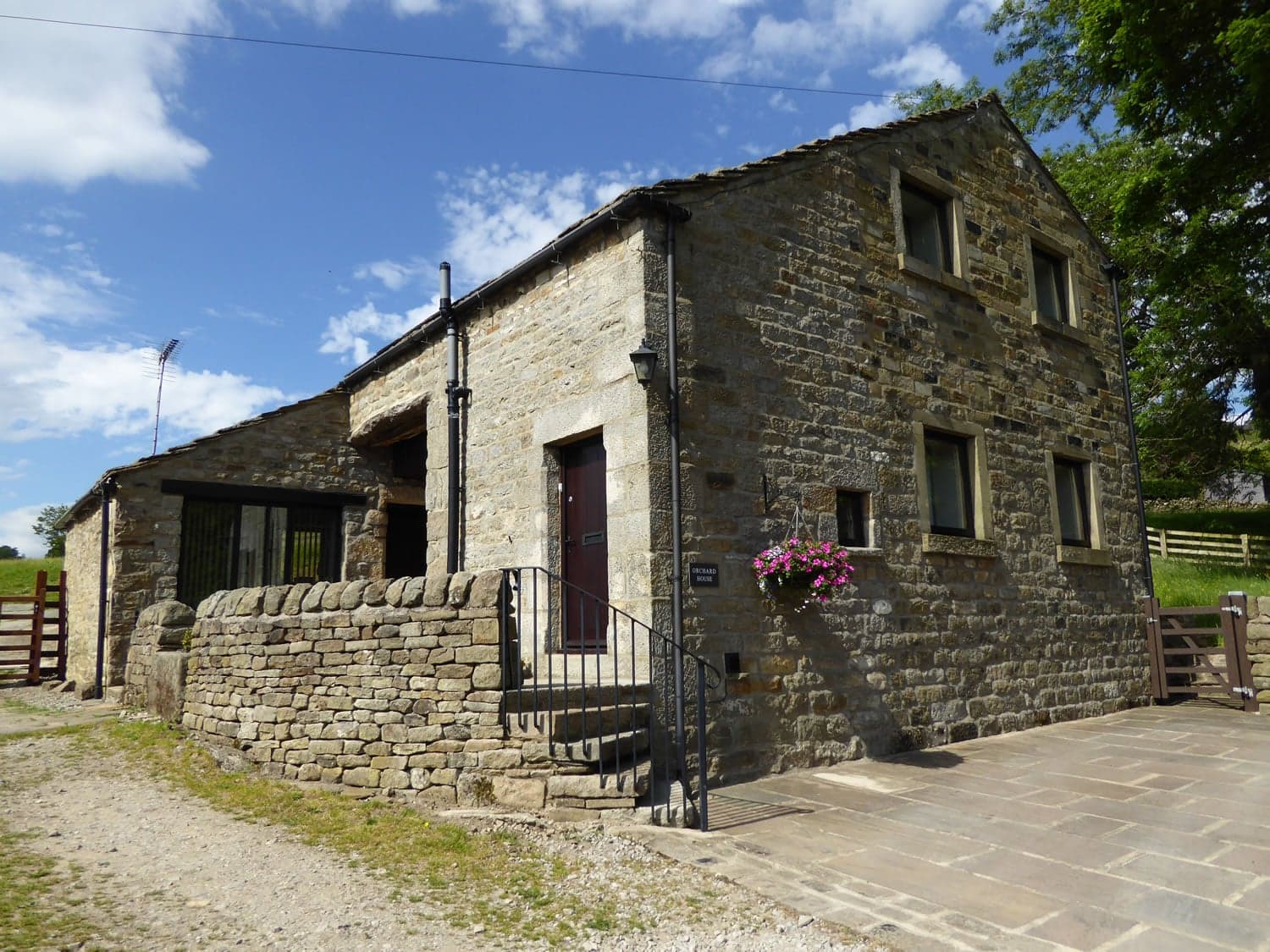Orchard House Bed & Breakfast