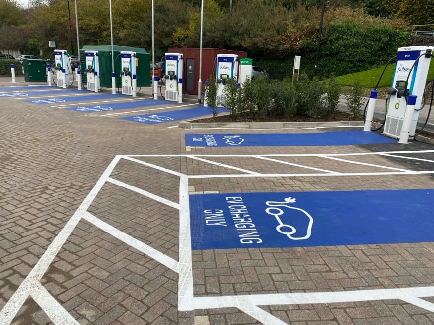 bp pulse Charging Station