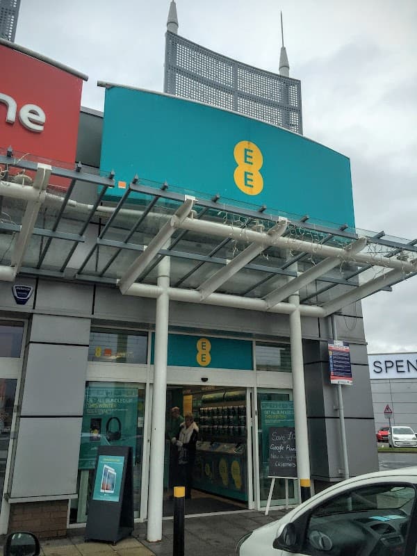 EE
