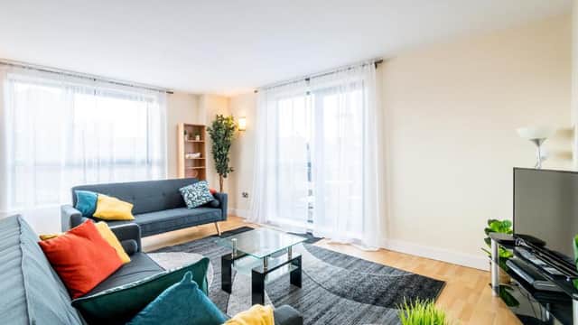 Accommodation at Spacious City 2 Bed, 2 Bath, FREE PARKING & WiFi in sheffield