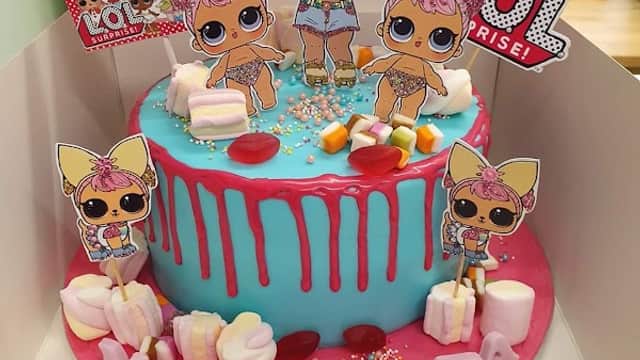 Cakes By Nix Batley - Bakers in batley