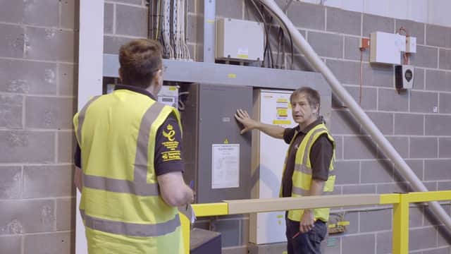 Inverteck - Electricians in eckington