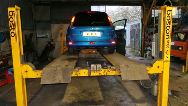 Off Rhodes Garage - Garages in catterick bridge
