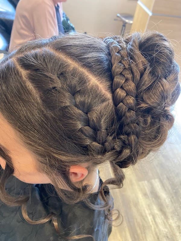 Salon Y