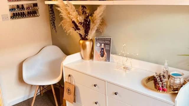 Essential Beauty - Beauty Salons in great driffield