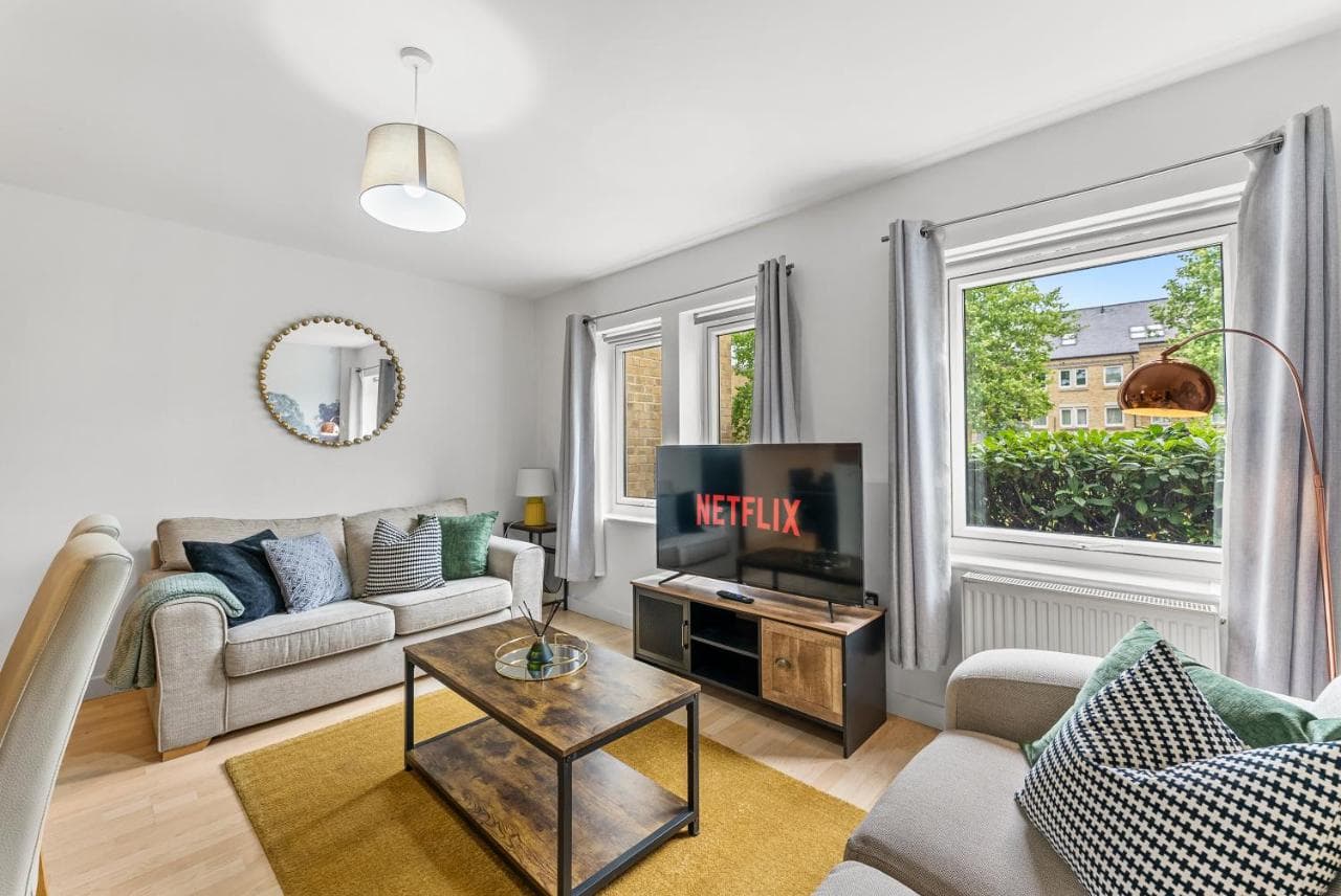 Chic York Getaway - Pool Table - Free Street Parking, York, Yorkshire